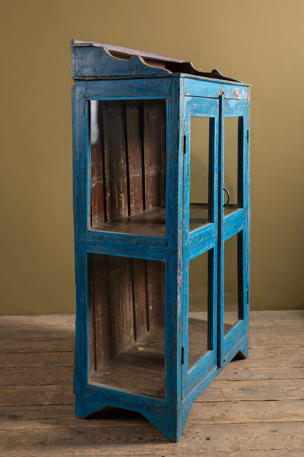Blue Vintage Display Cabinet <p>W:75cm D:37cm H:121.5cm </p> - Image 7