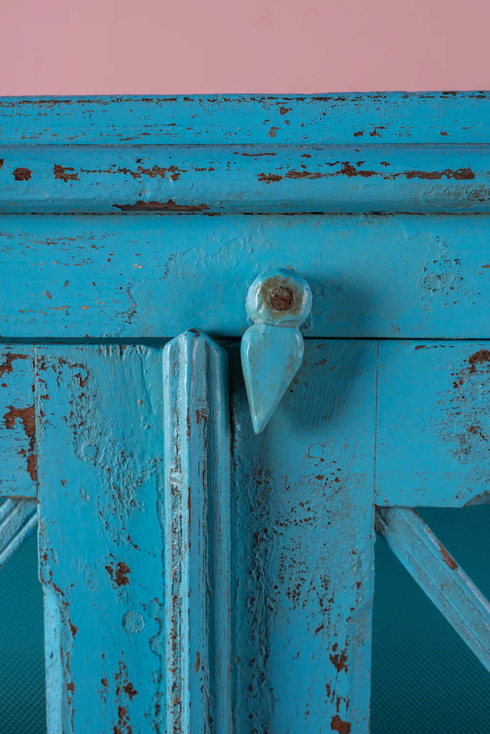 Light Blue Vintage Glazed Cabinet <p>W:126.5cm D:48.5cm H:148cm </p> - Image 3