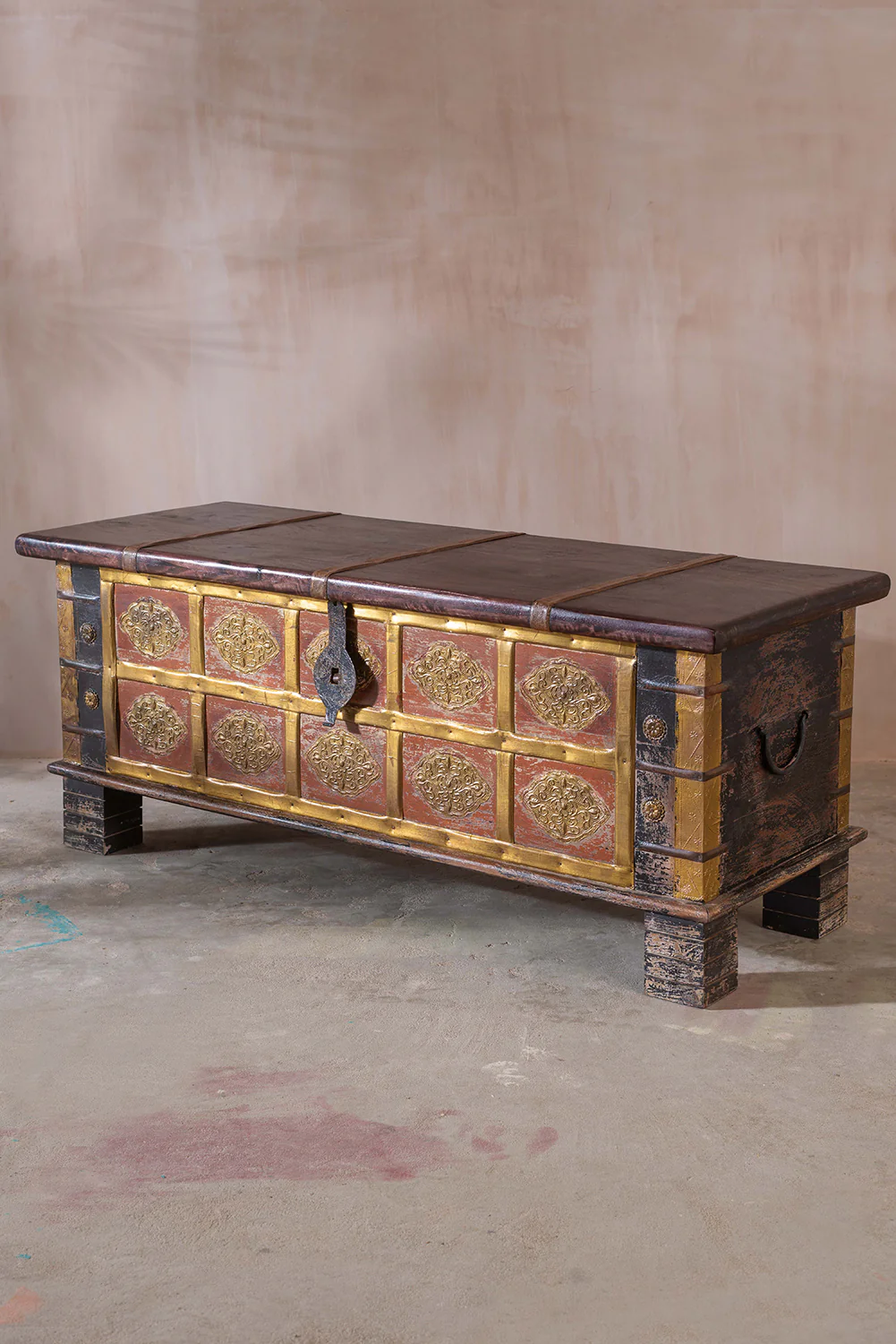 Cream Reclaimed Wooden Chest with Brass Trim - Image 6