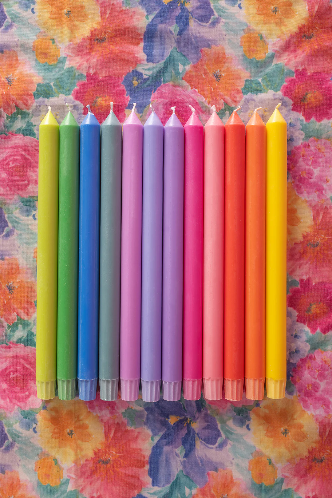 'Dawn 'til Dusk' Set of Twelve Dinner Candles - Image 3