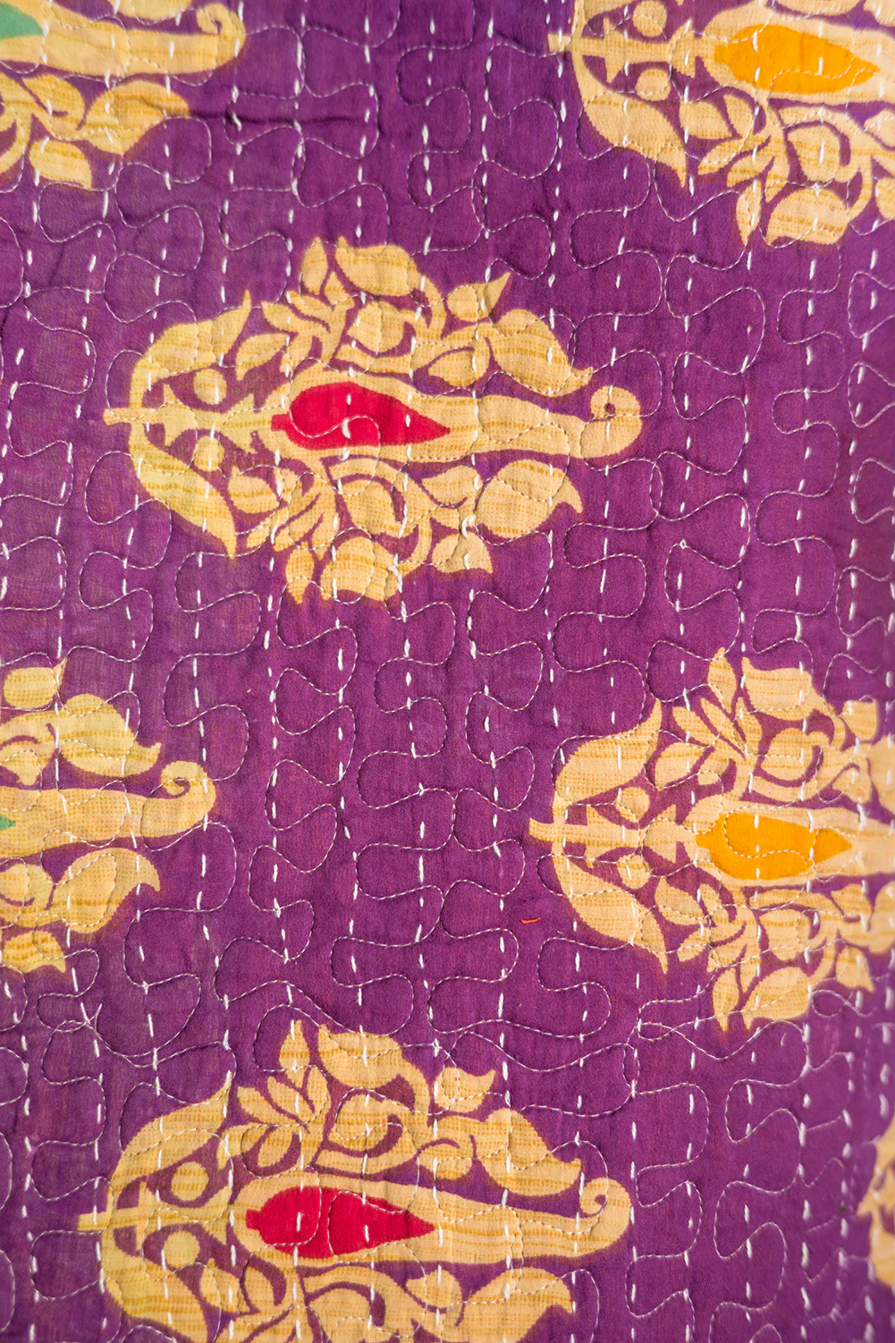Fusion Kantha Quilt - 137 - Image 4