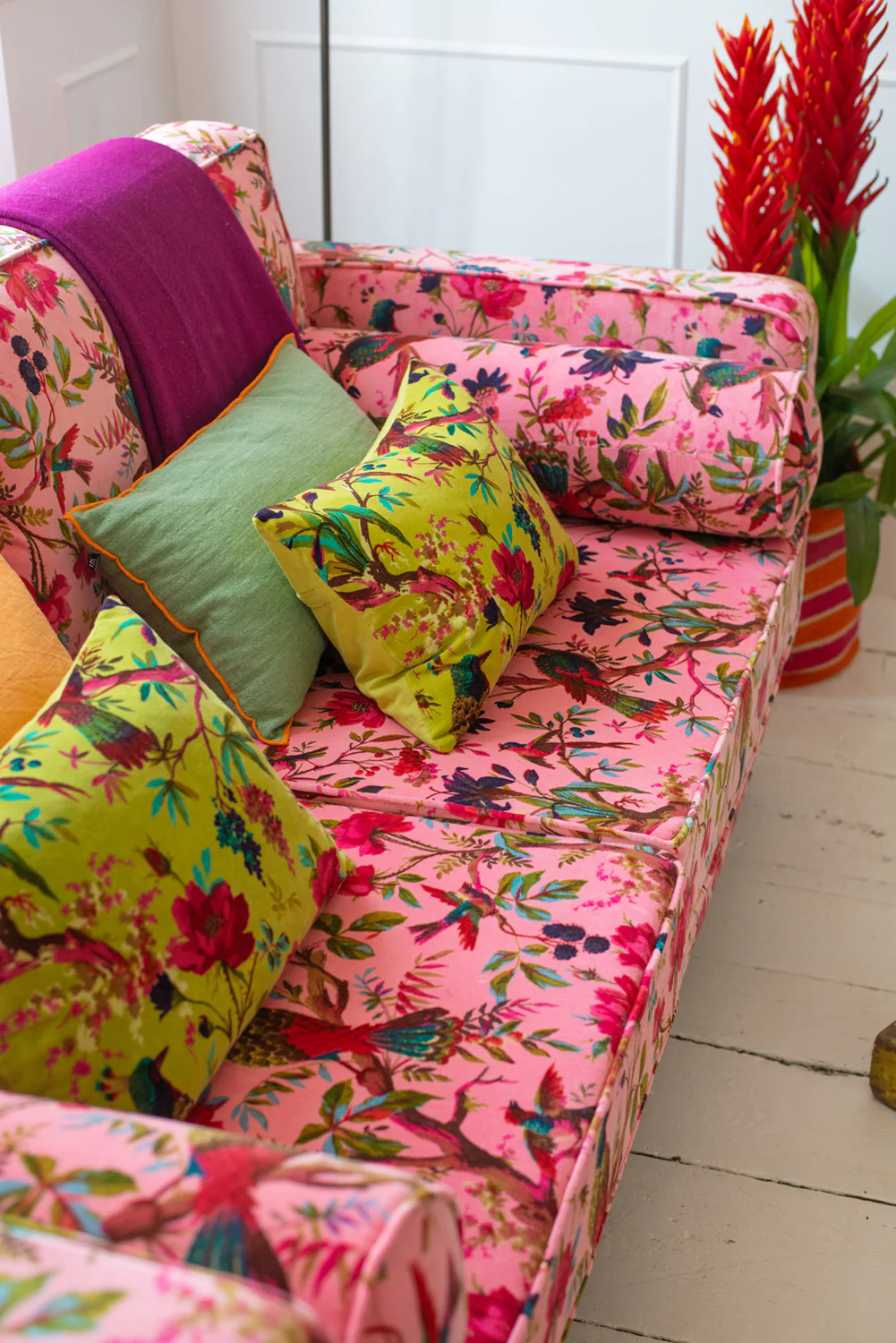 Milla Pink Bird of Paradise Velvet Sofa - Image 3