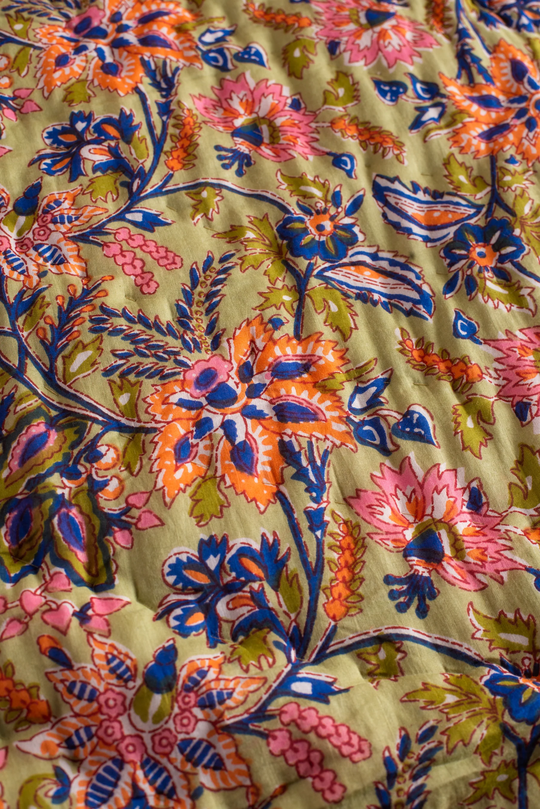 Pistachio Blossom Reversible Floral Quilt - Image 10