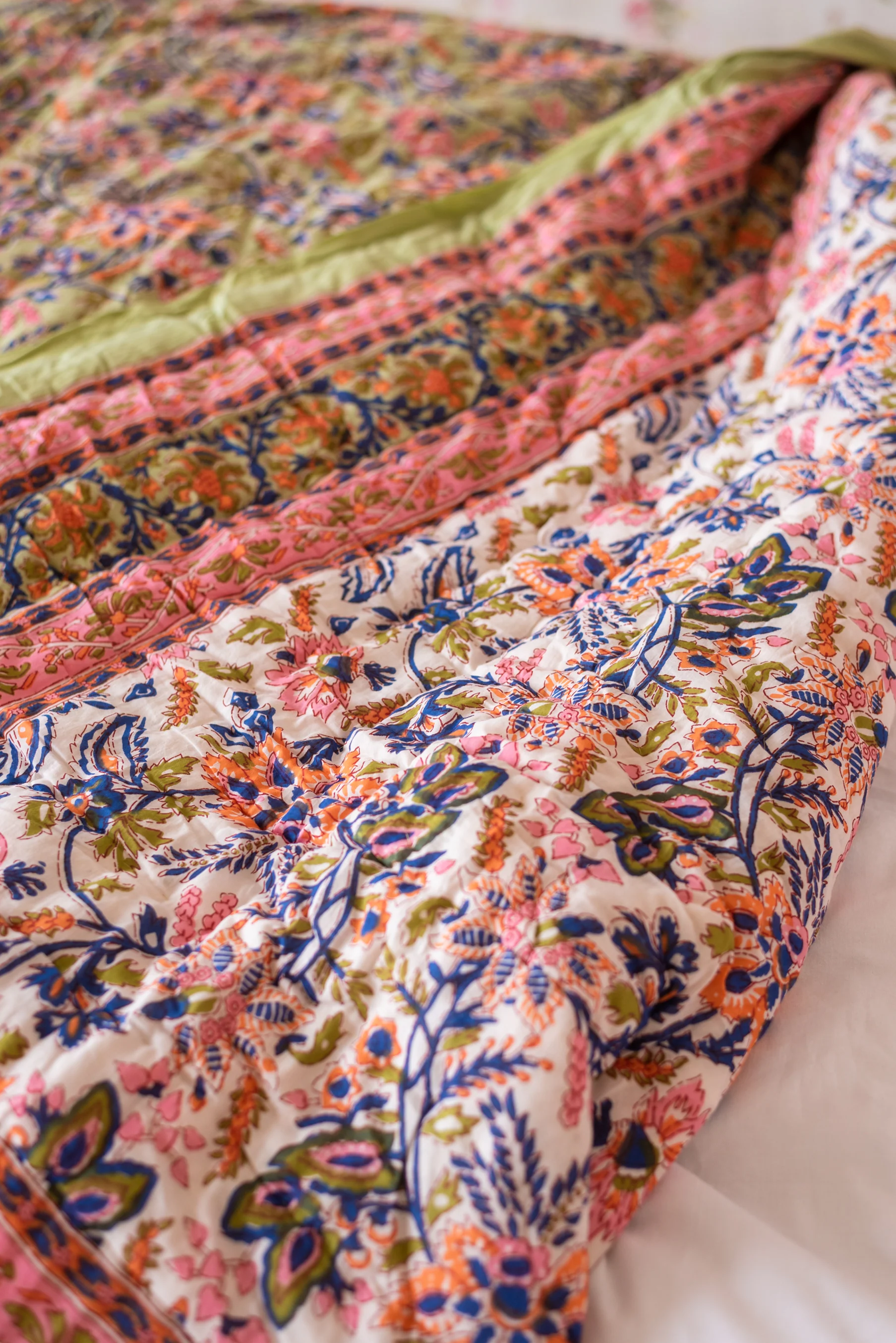 Pistachio Blossom Reversible Floral Quilt - Image 4