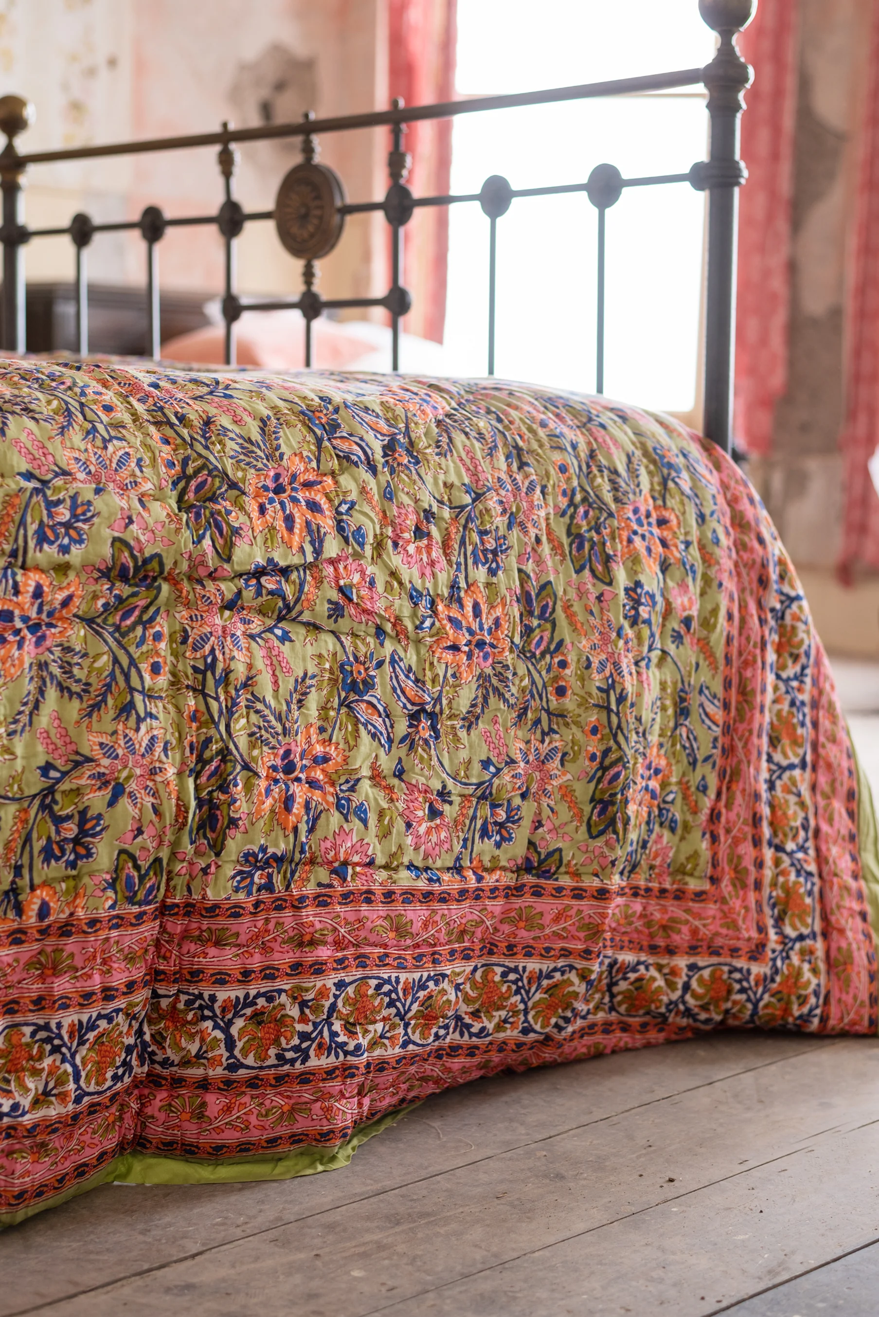 Pistachio Blossom Reversible Floral Quilt - Image 5
