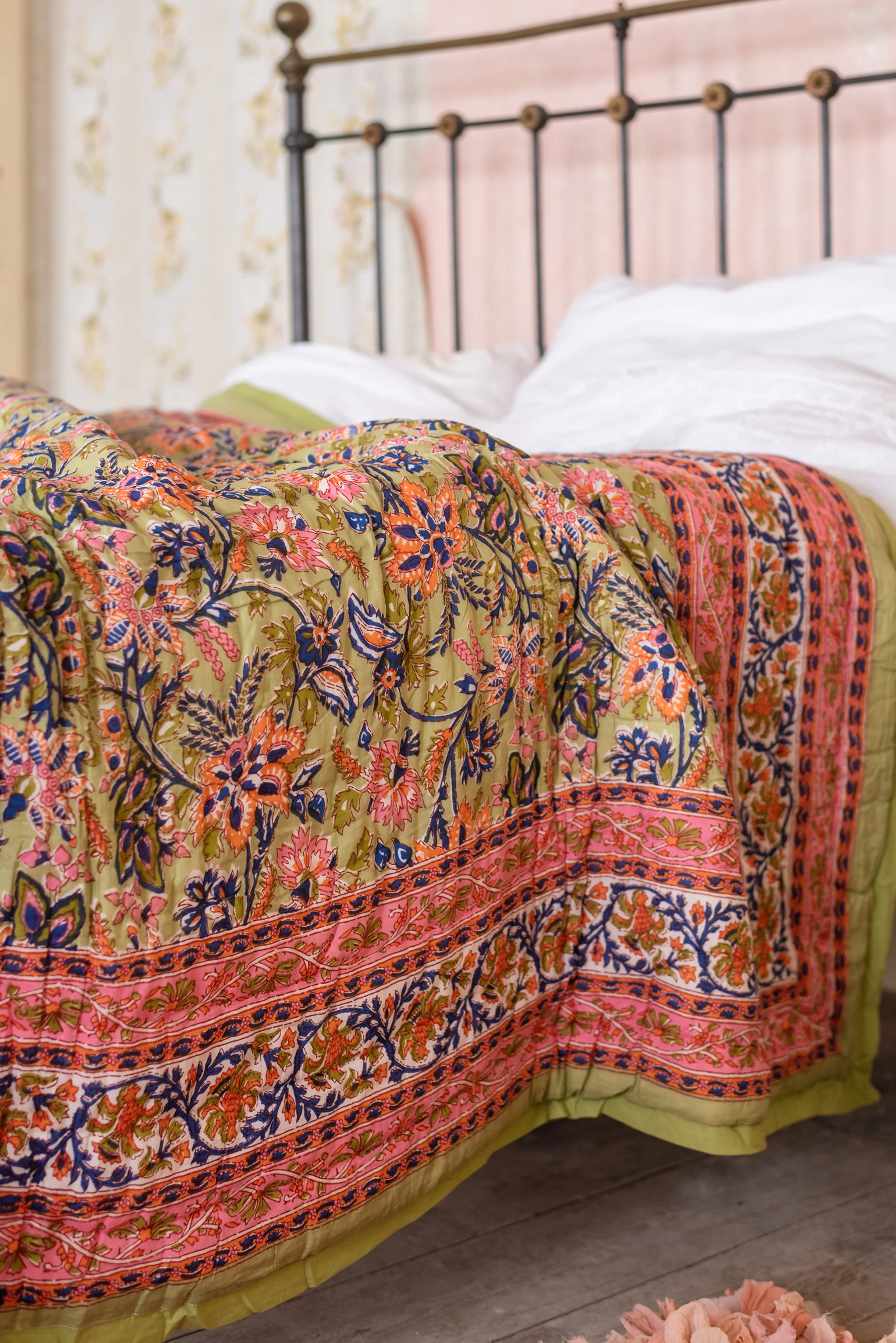 Pistachio Blossom Reversible Floral Quilt - Image 9