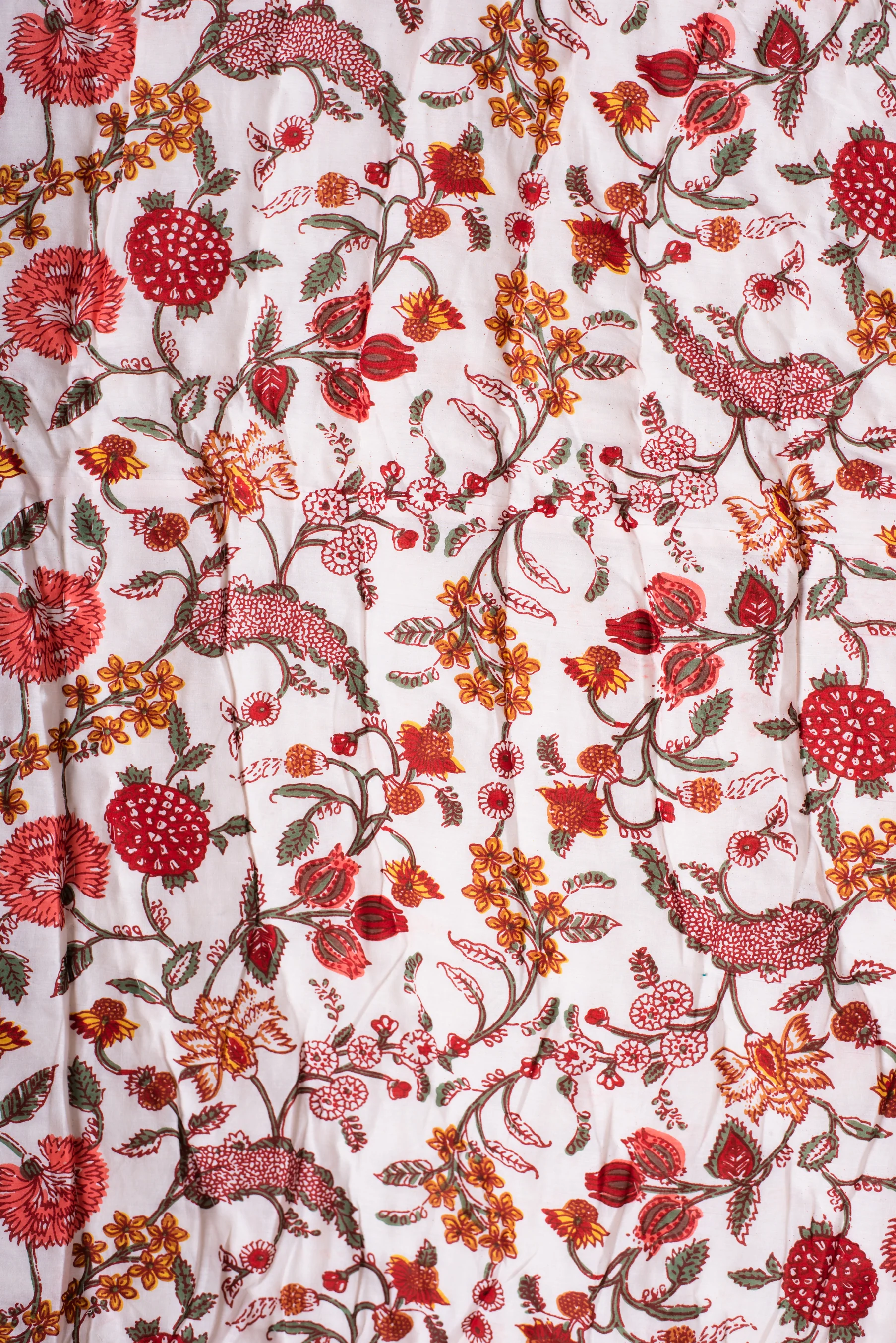 Coral Haze Reversible Floral Quilt - Image 9