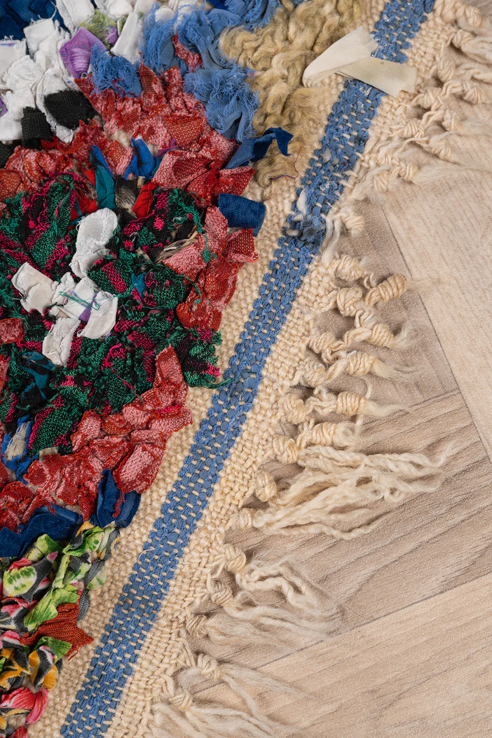 Vintage Moroccan Diamond Boucherouite Rug 105x200cm - (16) - Image 3