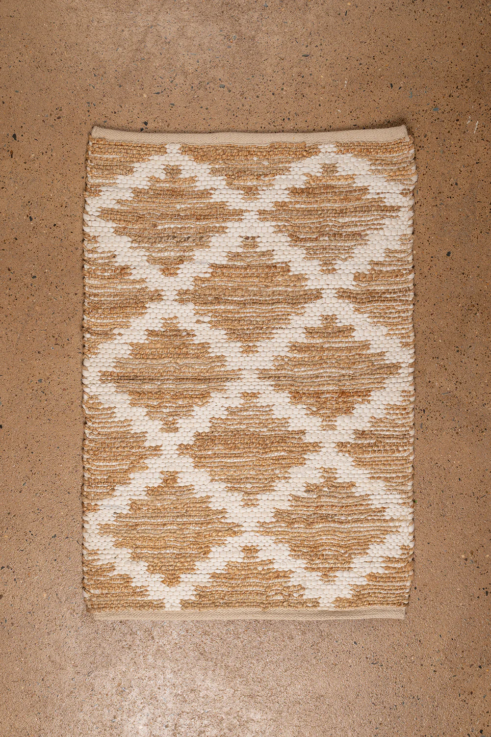 Seconds Jute & White Small Diamond Rug