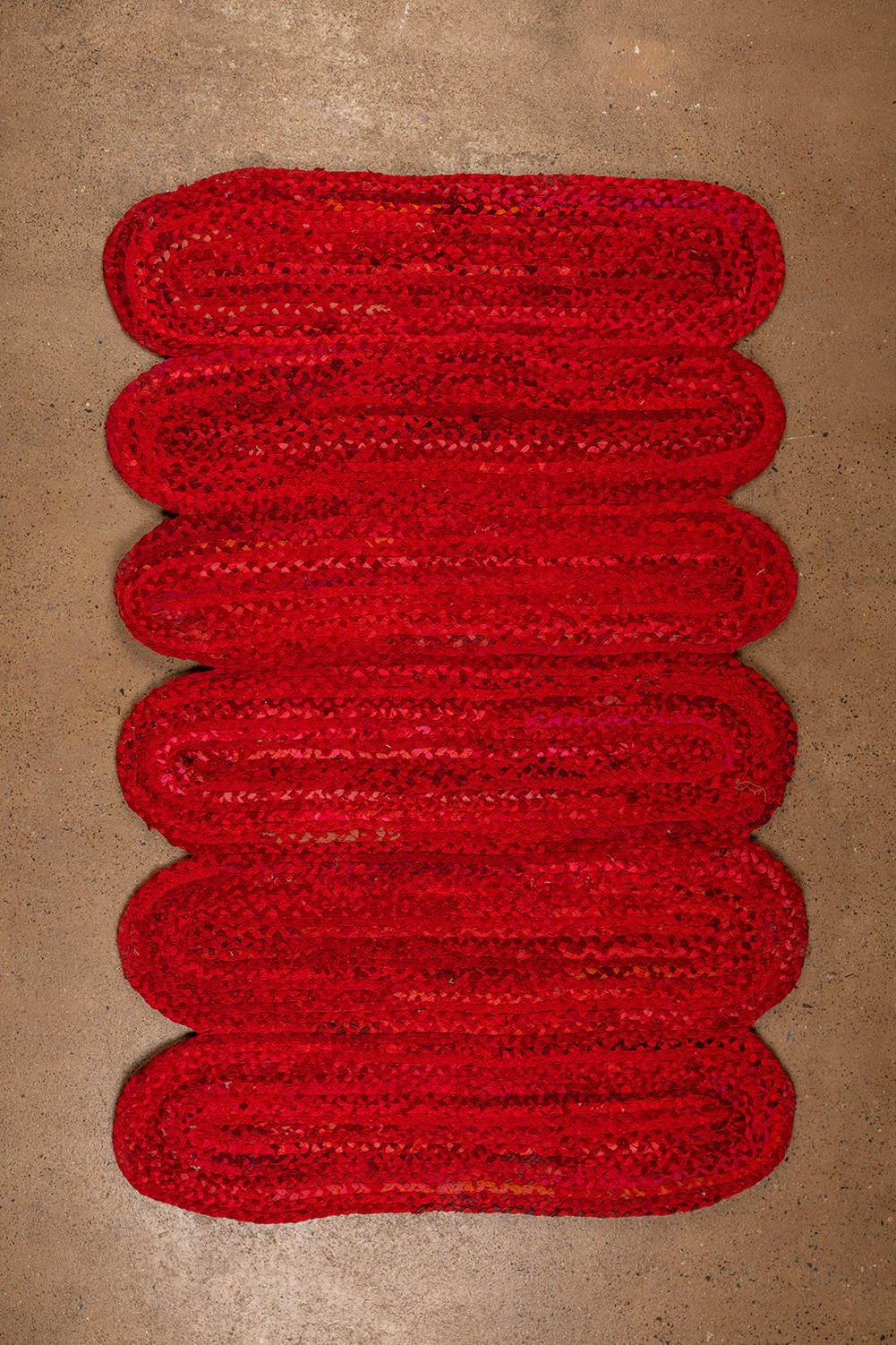 Seconds Bright Red Scalloped Medium Chindi Rug