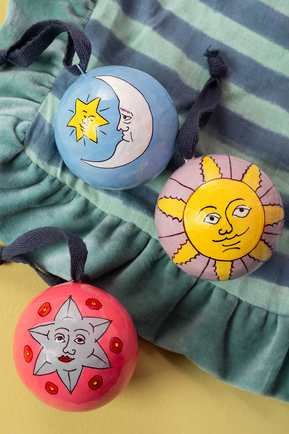 The Star Pink & Red Bauble - Image 3