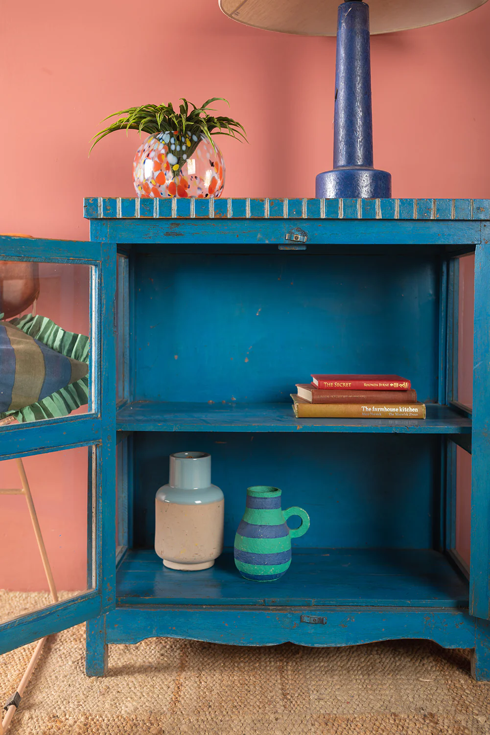 Vintage Blue Display Cabinet <p>W:78cm D:36.5cm H:90cm </p> - Image 2